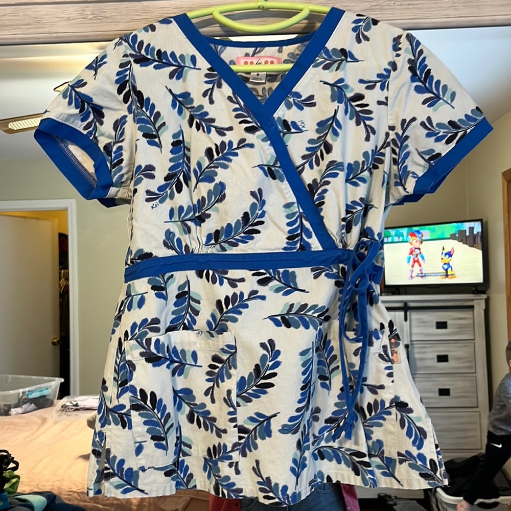 Koi by Kathy Peterson size small scrub top with tie. Blue details.